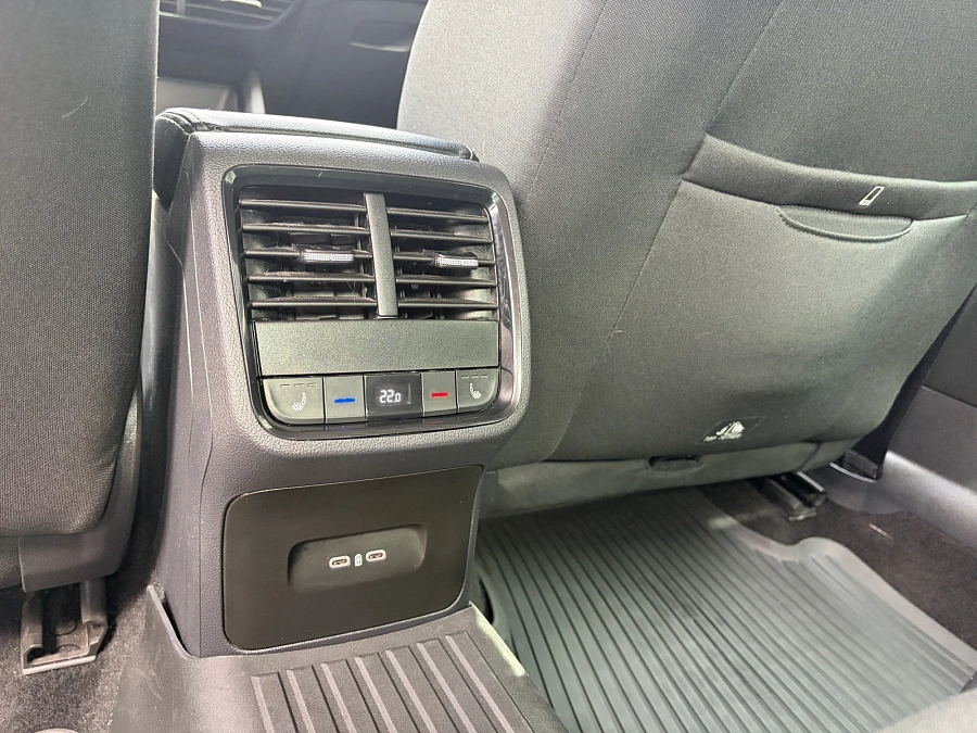 Skoda Octavia, 2021г., передний привод, автомат