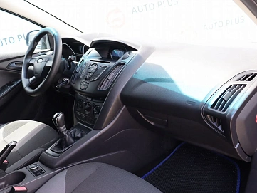 Ford Focus, 2013г, передний привод, механика