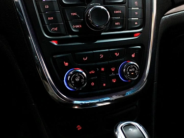 Opel Mokka, 2013г, передний привод, автомат