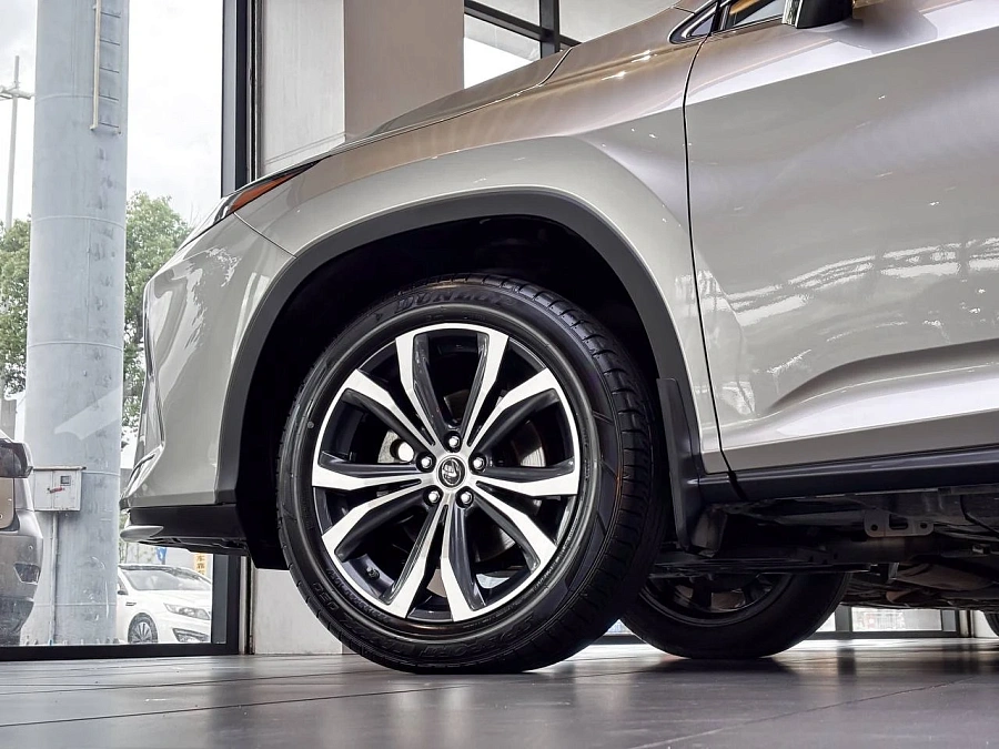 Lexus RX, 2022г., полный привод, автомат