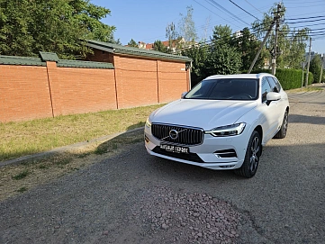 Volvo XC60, 2019г, полный привод, автомат