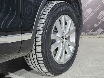 Volkswagen Touareg, 2011г, полный привод, автомат