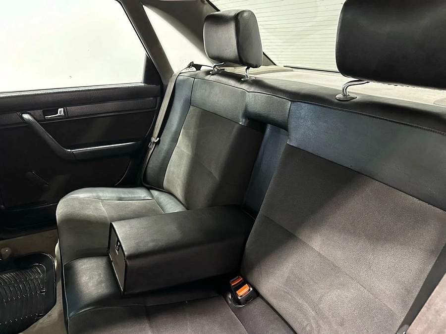 Audi A6, 1994г., передний привод, механика