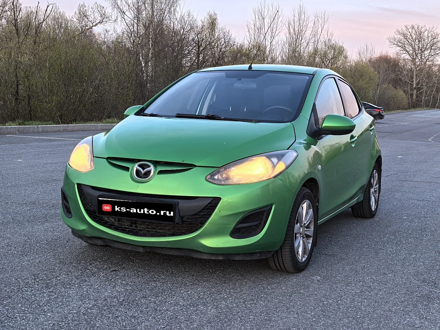 Mazda 2, 2011г., передний привод, автомат