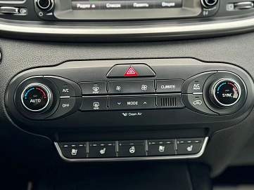Kia Sorento, 2016г., полный привод, автомат
