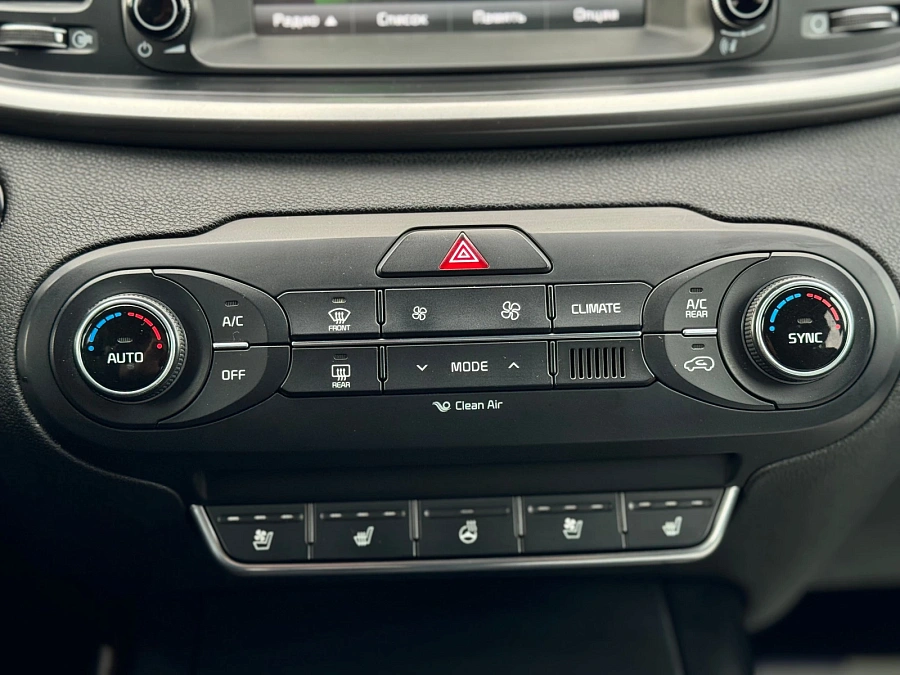 Kia Sorento, 2016г., полный привод, автомат