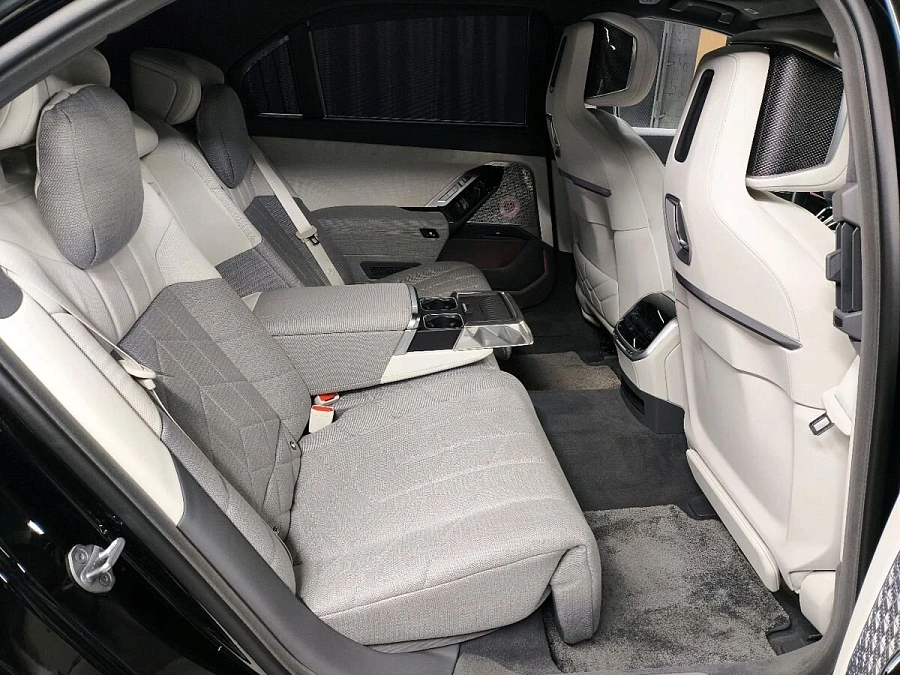 BMW , 2024г., полный привод, автомат