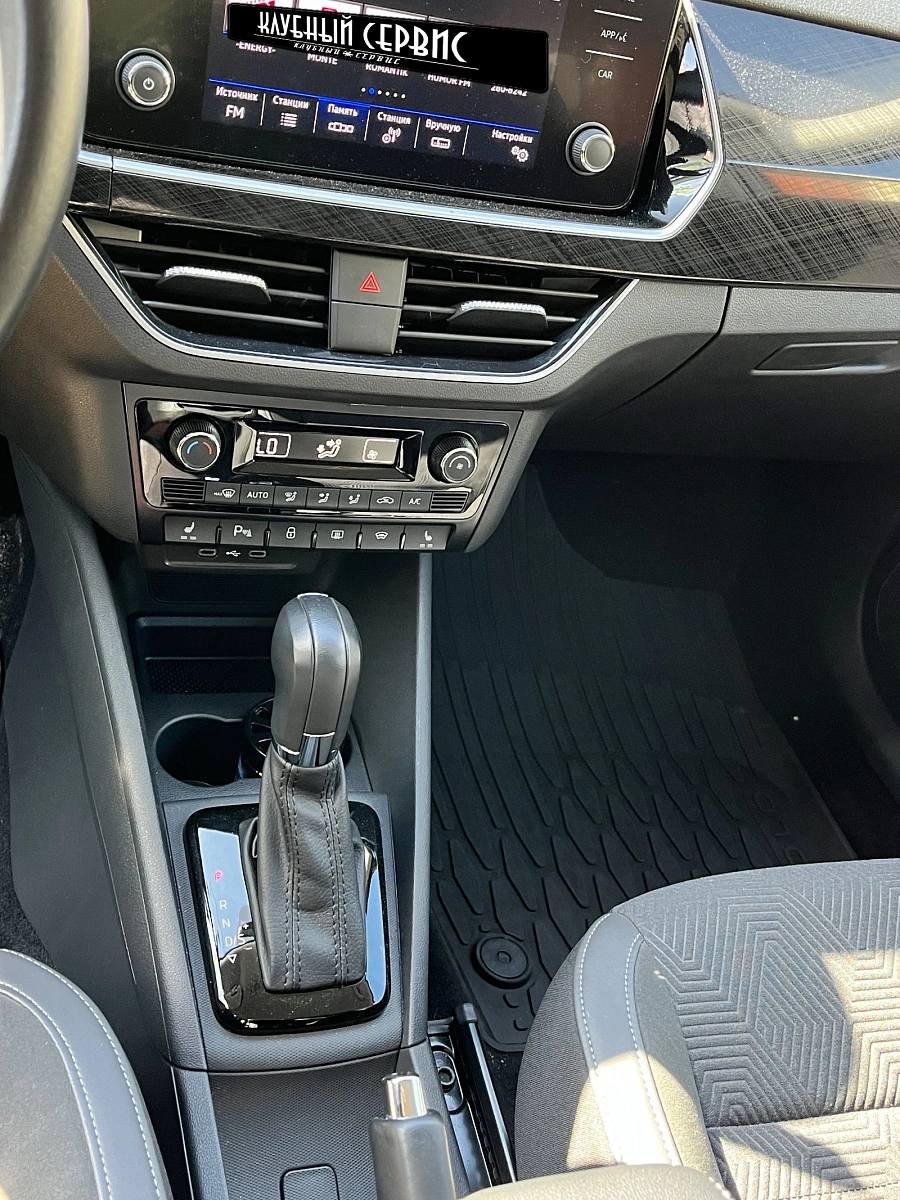 Volkswagen Polo, 2020г., передний привод, робот