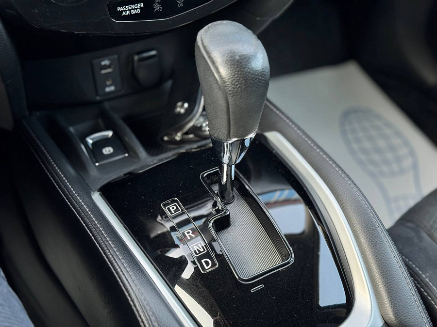 Nissan X-Trail, 2017г., полный привод, вариатор