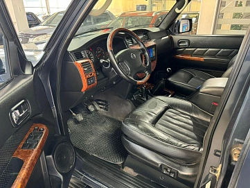 Nissan Patrol, 2004г, полный привод, автомат