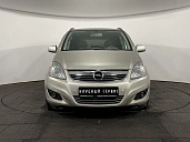 Opel Zafira, 2010г., передний привод, механика