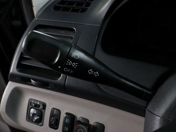 Mitsubishi Grandis, 2006г, полный привод, автомат