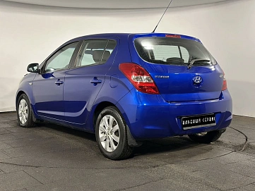 Hyundai i20, 2010г, передний привод, автомат