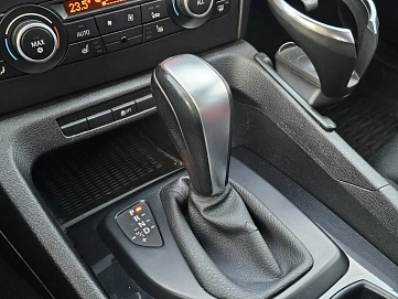 BMW X1, 2012г, задний привод, автомат