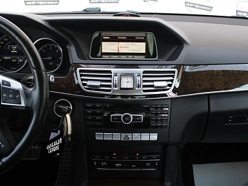 Mercedes-Benz E-Класс, 2014г, задний привод, автомат