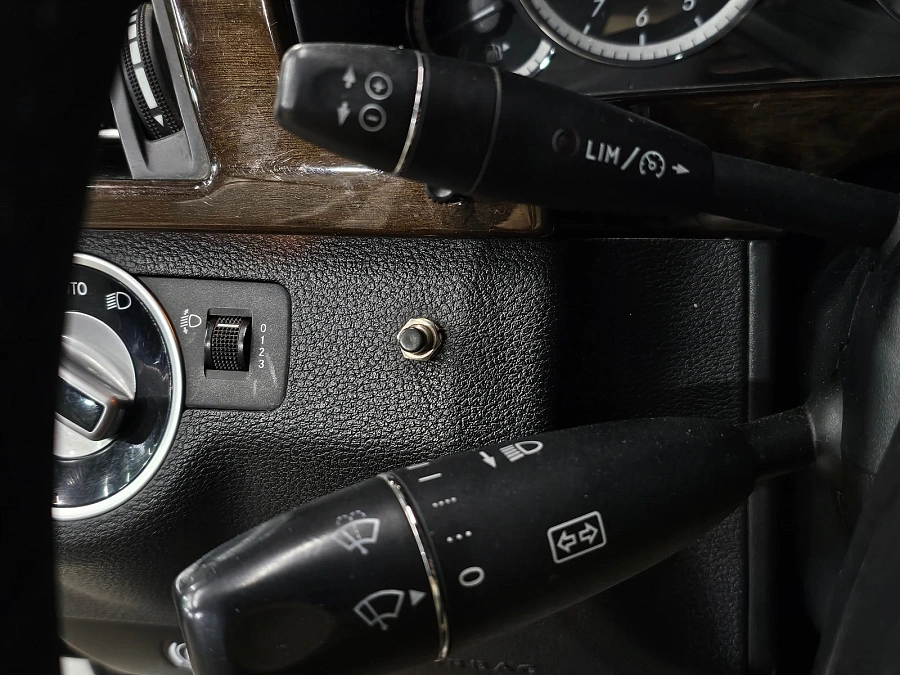 Mercedes-Benz E-Класс, 2012г., задний привод, автомат