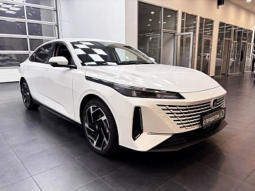 Changan Lamore, 2023г, передний привод, робот