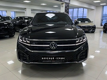 Volkswagen Touareg, 2025г, полный привод, автомат