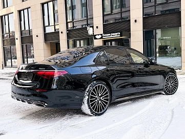 Mercedes-Benz S-Класс, 2023г, полный привод, автомат