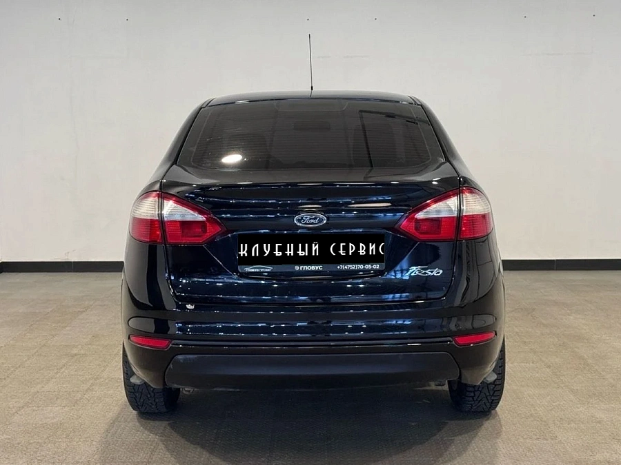 Ford Fiesta, 2015г., передний привод, автомат