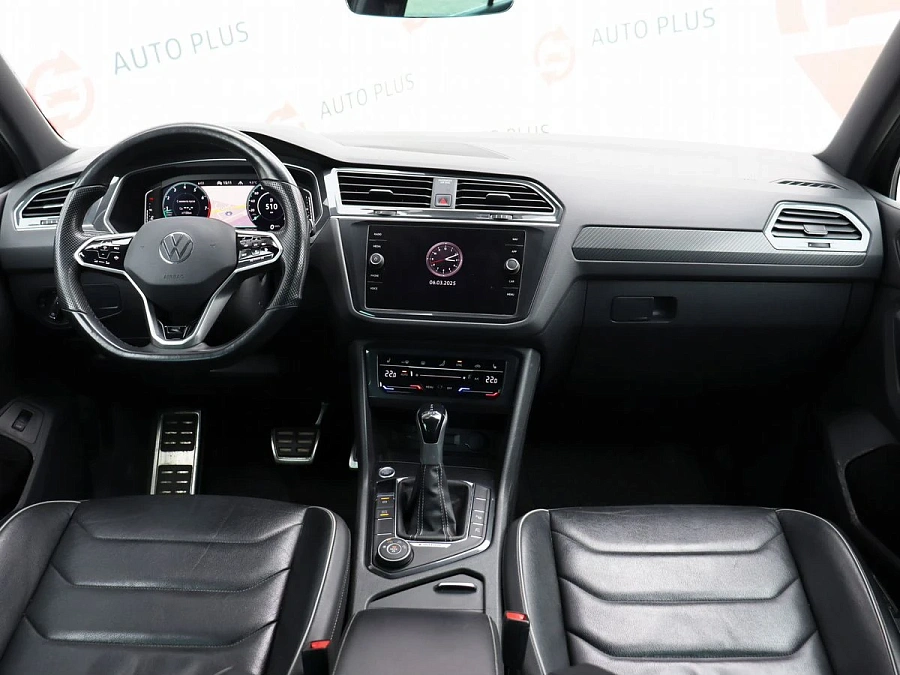 Volkswagen Tiguan, 2020г., полный привод, робот