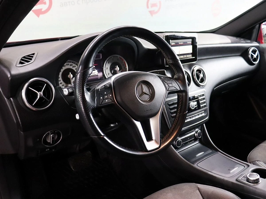 Mercedes-Benz A-Класс, 2013г., передний привод, робот