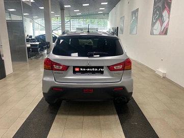 Mitsubishi ASX, 2011г., передний привод, вариатор