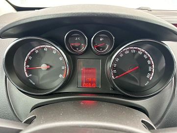 Opel Meriva, 2011г, передний привод, механика