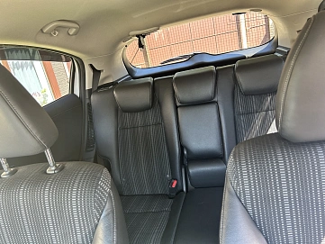 Honda Vezel, 2014г, передний привод, робот