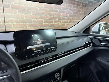 Mitsubishi Outlander, 2023г, передний привод, вариатор