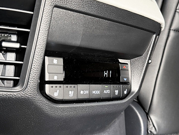Toyota Sequoia, 2024г, полный привод, автомат