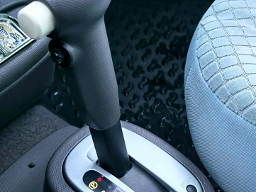 Nissan Micra, 2005г, передний привод, автомат