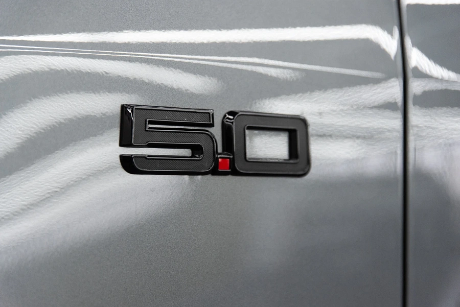 Ford Mustang, 2023г., задний привод, механика