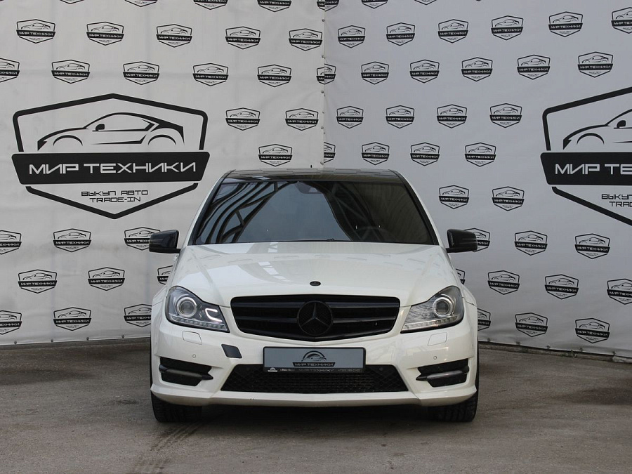 Mercedes-Benz , 2011г., задний привод, автомат