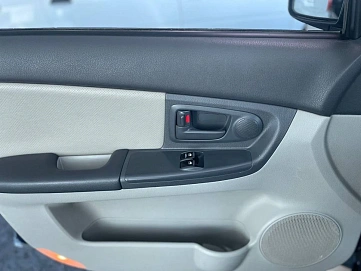 Kia Cerato, 2006г, передний привод, механика