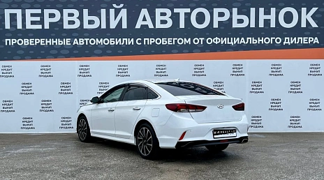 Hyundai Sonata, 2017г, передний привод, автомат