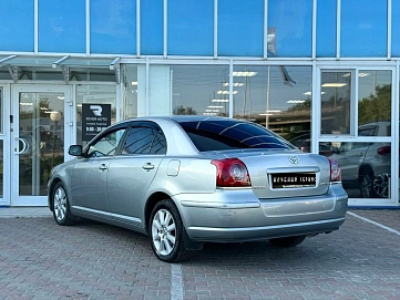 Toyota Avensis, 2008г, передний привод, автомат