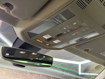 Volkswagen Touareg, 2025г, полный привод, автомат