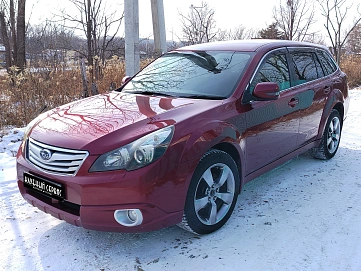 Subaru Outback, 2010г, полный привод, вариатор