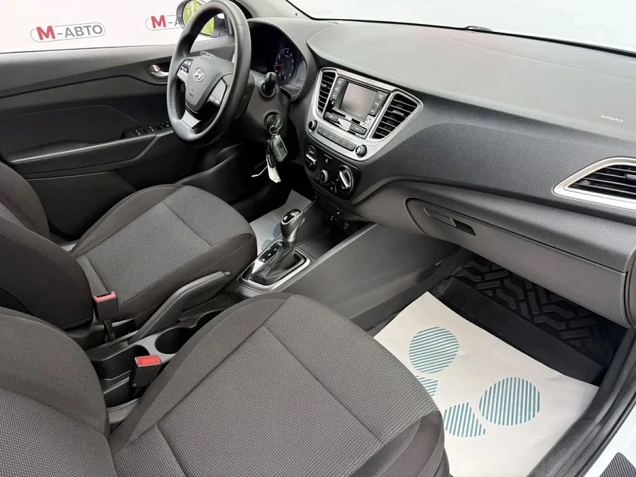 Hyundai Solaris, 2020г., передний привод, автомат