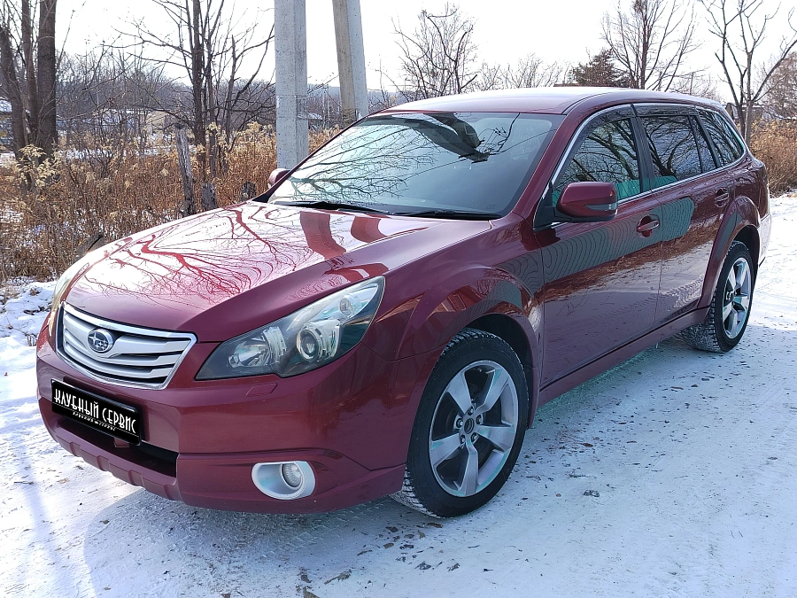 Subaru Outback, 2010г., полный привод, вариатор