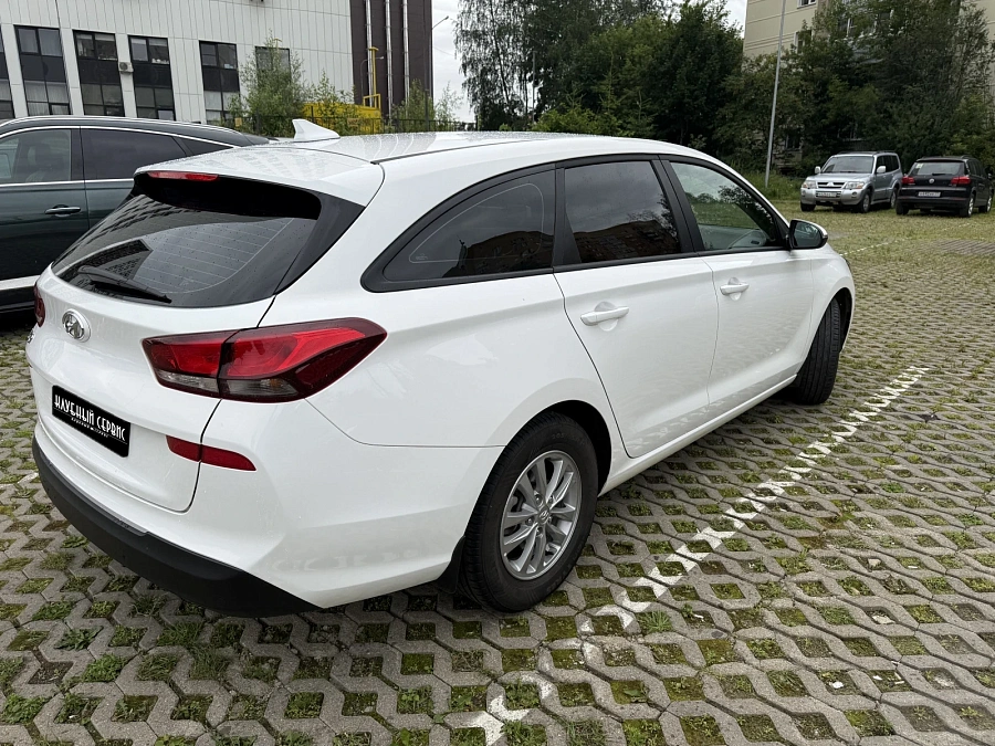 Hyundai i30, 2022г., передний привод, автомат
