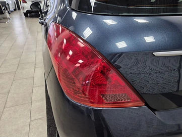 Peugeot 308, 2011г, передний привод, механика