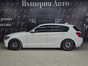 BMW 1 серии, 2013г, задний привод, автомат