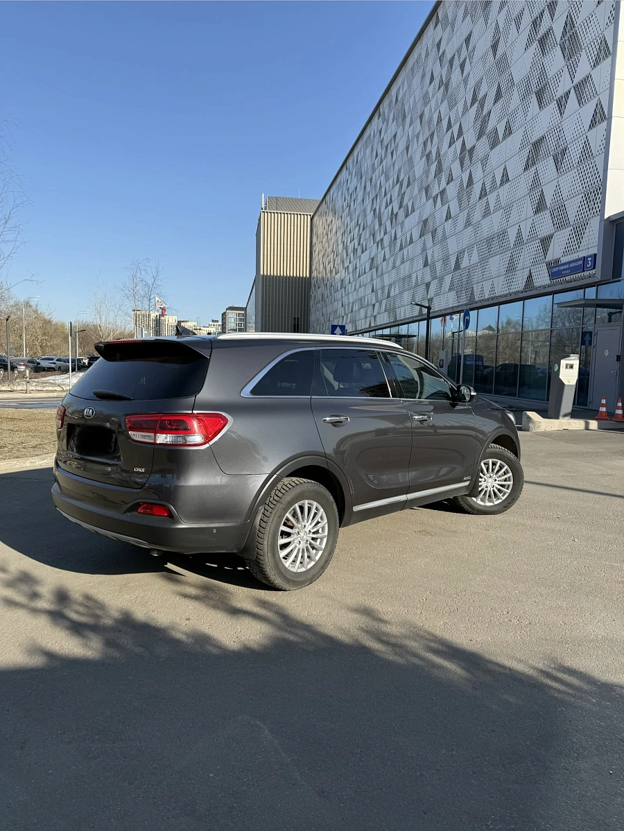 Kia Sorento, 2016г., полный привод, автомат