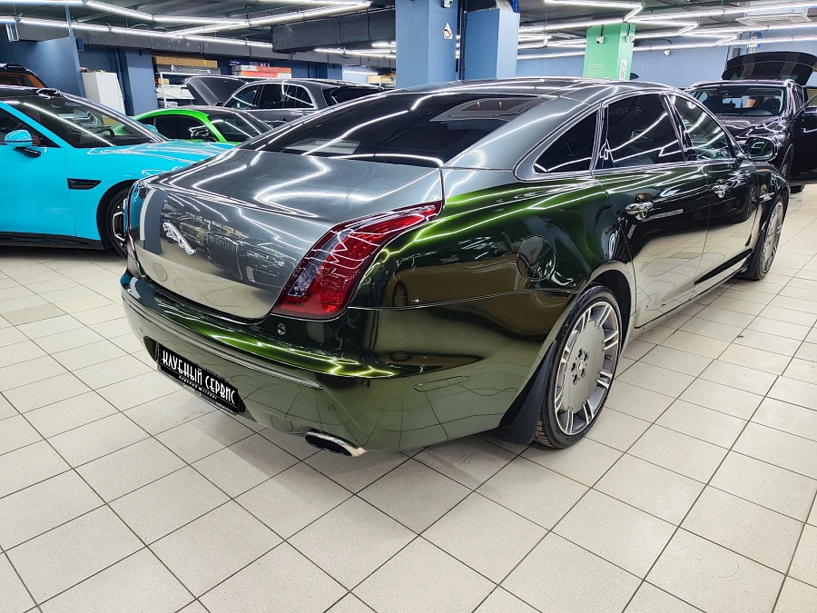 Jaguar XJ, 2011г., задний привод, автомат