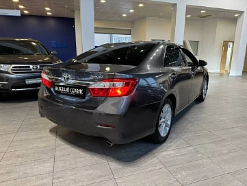 Toyota Camry, 2012г, передний привод, автомат