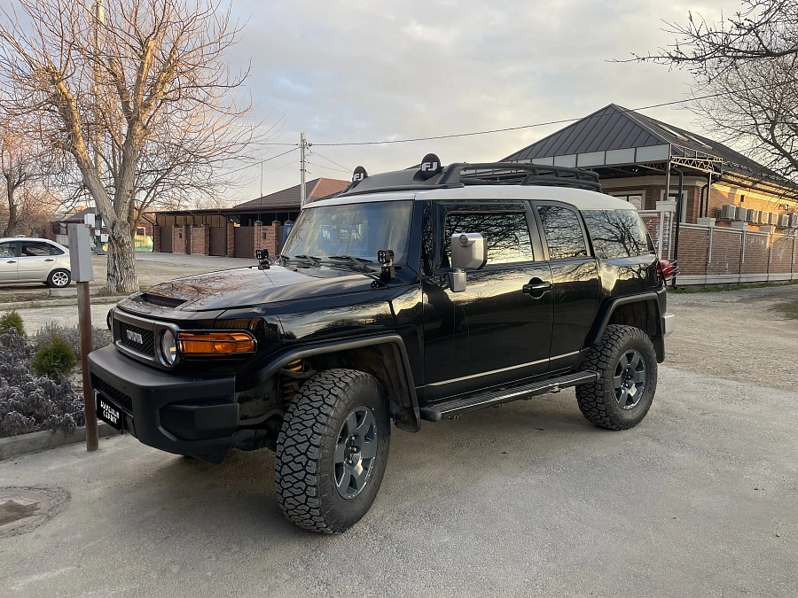 Toyota FJ Cruiser, 2008г., полный привод, механика