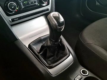 Skoda Octavia, 2011г, передний привод, механика