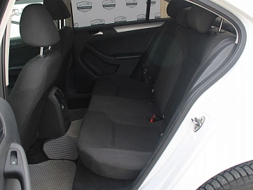 Volkswagen Jetta, 2016г, передний привод, автомат